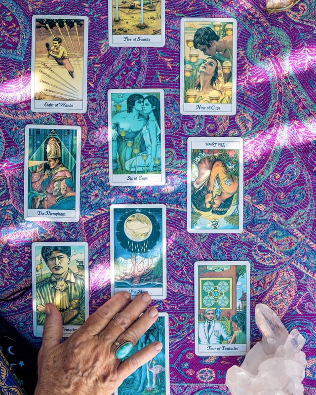 Learn To Read Tarot Cards